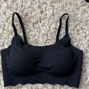 Seamless Black Bralette